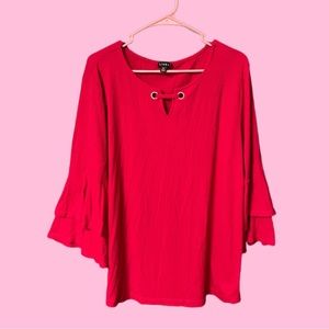 Red ribbed keyhole three-quarter ruffle sleeve Links XL
